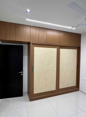 Room in 3 BHK Apartment at Rajapushpa Provincia, Narsingi – for Rent