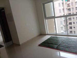 Room in 1 BHK Apartment at Lodha Amara, Kolshet Road – for Rent
