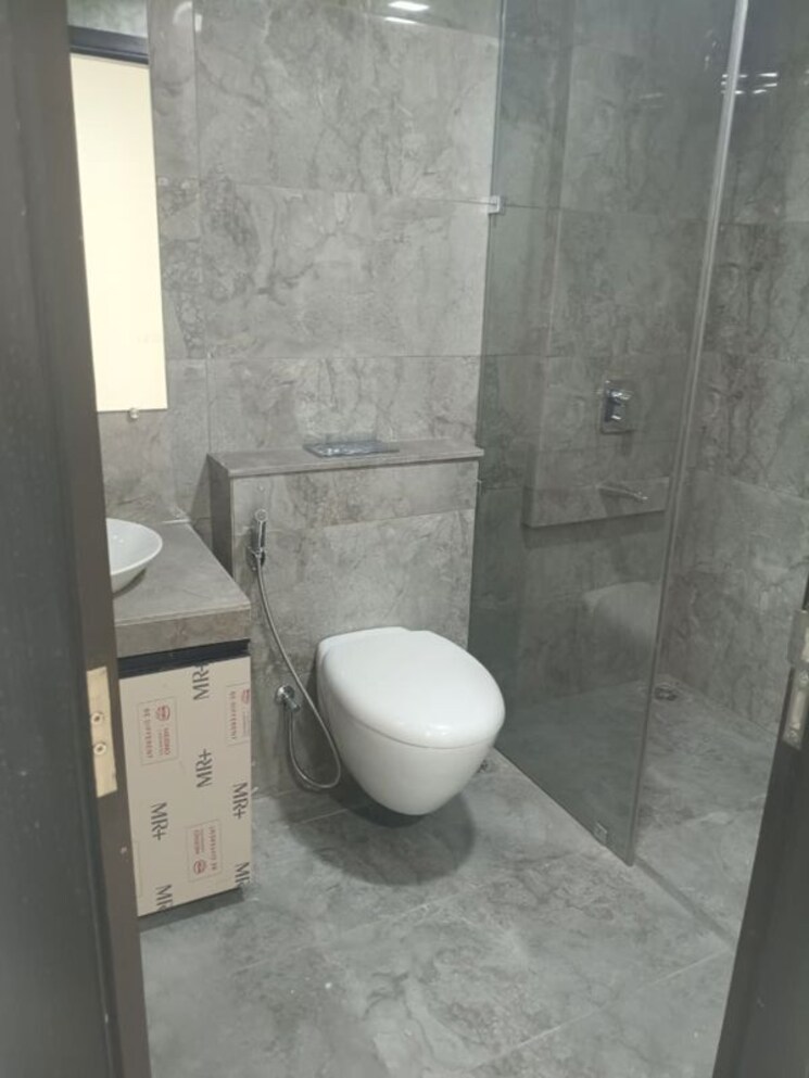 Bathroom, oberoi-sky-city 3 Bedroom 1054 Sq.Ft. Apartment In Borivali East Mumbai 9758274