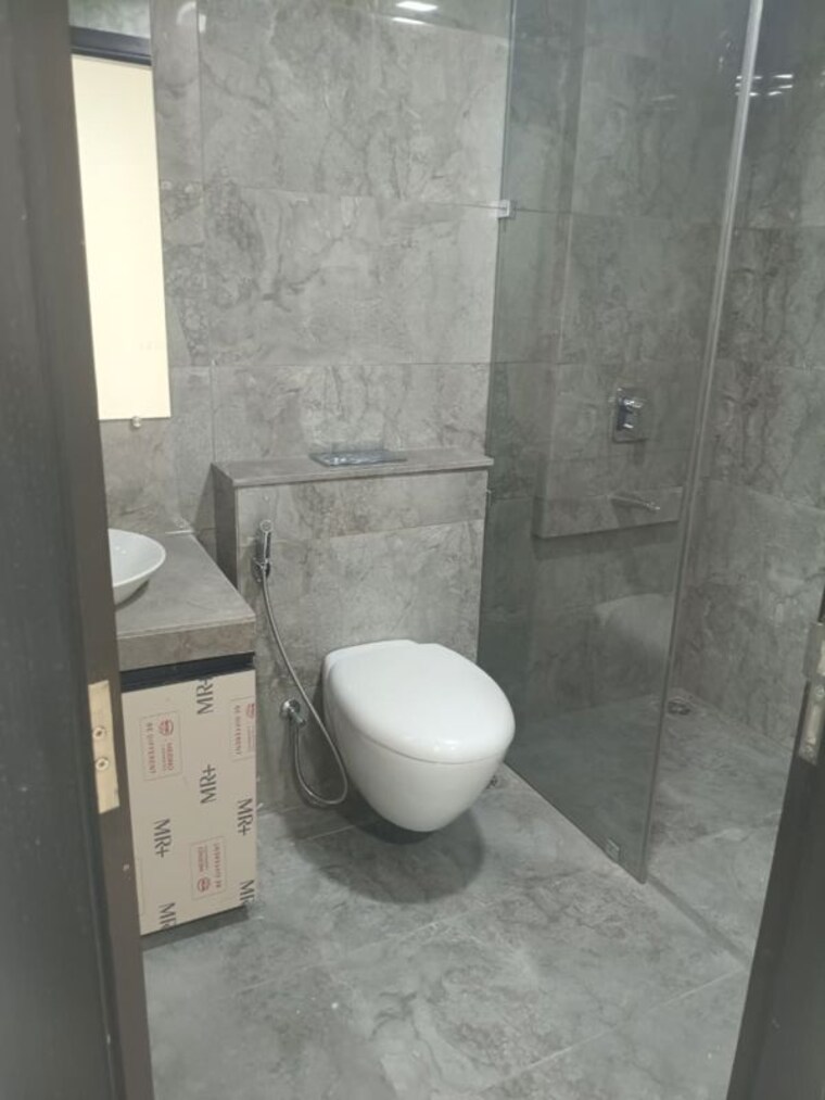Bathroom, oberoi-sky-city 3 Bedroom 1054 Sq.Ft. Apartment In Borivali East Mumbai 9758274