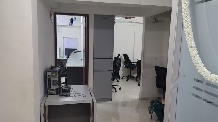Team Area, blue-pearl-204-blue-paradise Commercial Office Space 600 Sq.Ft. In Baner Pune 9758281