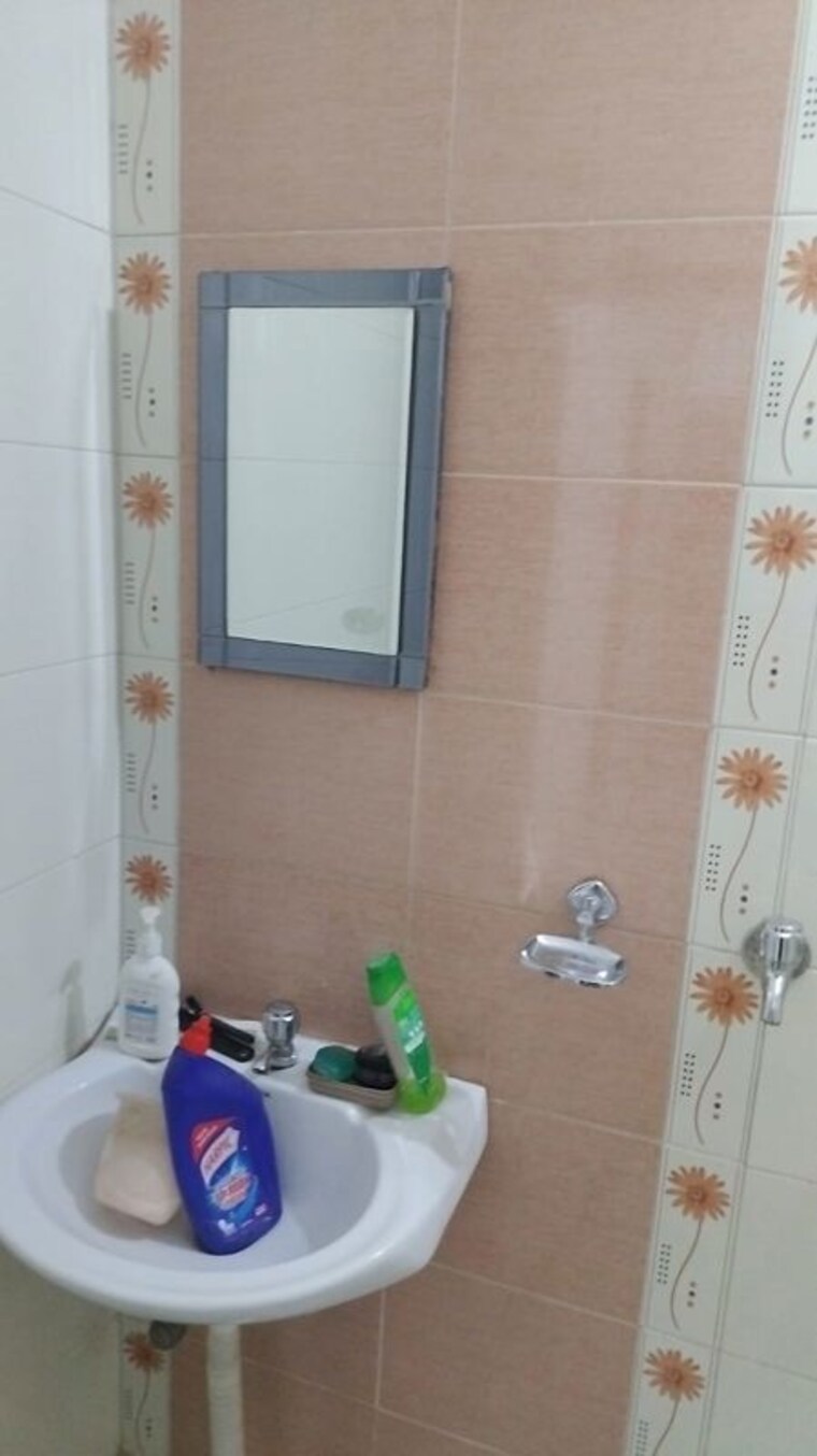 Bathroom, sector 46 2 Bedroom 1436 Sq.Ft. Builder Floor In Sector 46 Gurgaon 9758331