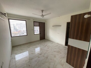 Room in 3 BHK Builder Floor at Ardee City, Sector 52 – for Rent