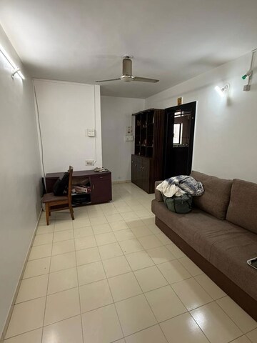 Bedroom in 2 BHK Apartment at Karan Gharonda, Wadgaon Sheri – for Rent