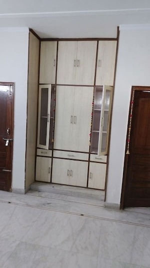 Building Lobby in 2 BHK Builder Floor at Sector 52 – for Rent