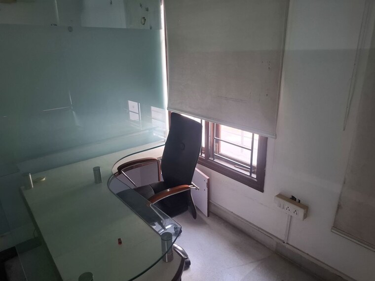 Bathroom, banjara hills Commercial Office Space 3000 Sq.Ft. In Banjara Hills Hyderabad 9758448