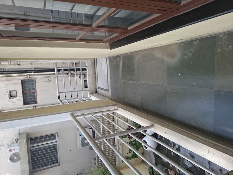 Balcony, banjara hills Commercial Office Space 3000 Sq.Ft. In Banjara Hills Hyderabad 9758448