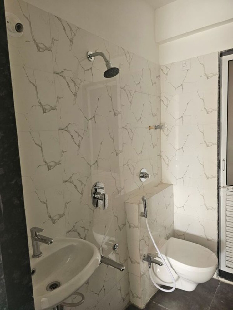 Bathroom, chandrakant-society 2 Bedroom 590 Sq.Ft. Apartment In Charai Thane 9758468