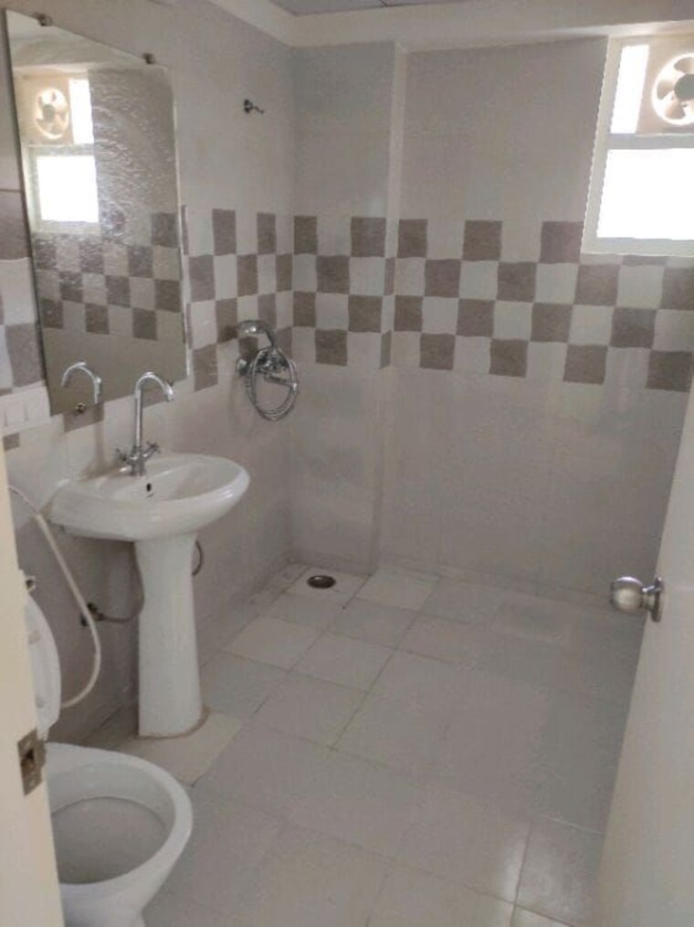 Bathroom, gaur-city-7th-avenue 2 Bedroom 1075 Sq.Ft. Apartment In Sector 4 Greater Noida Greater Noida 9758235