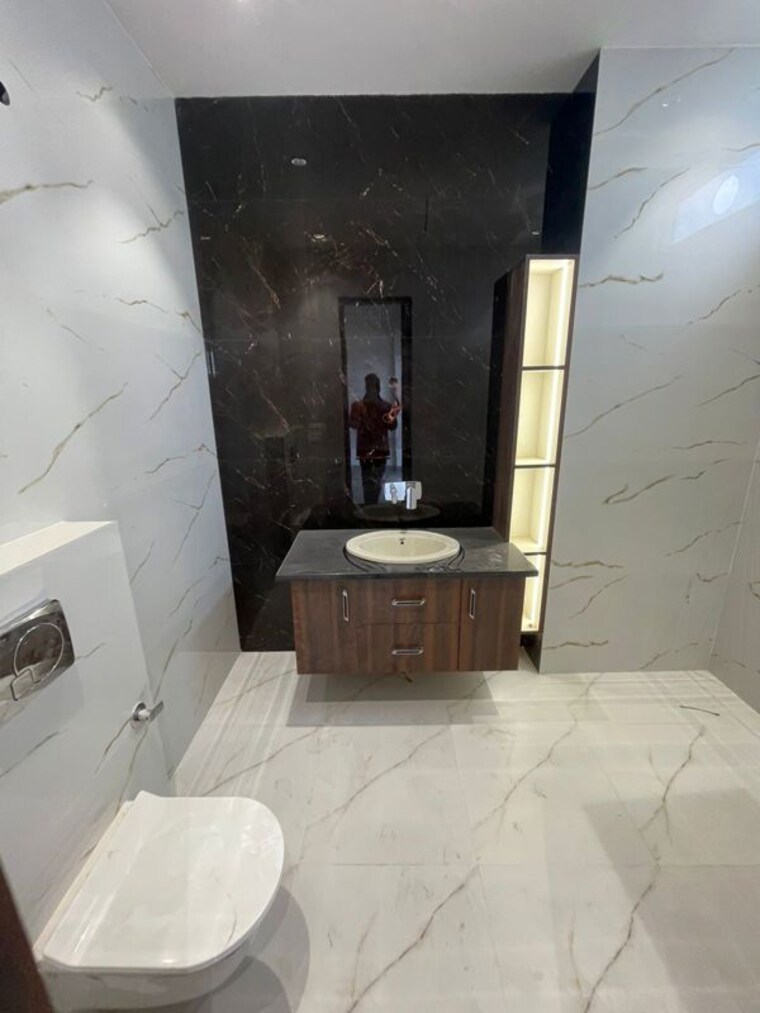 Bathroom, sector 99 4 Bedroom 250 Sq.Ft. Independent House In Sector 99 Noida 9758536
