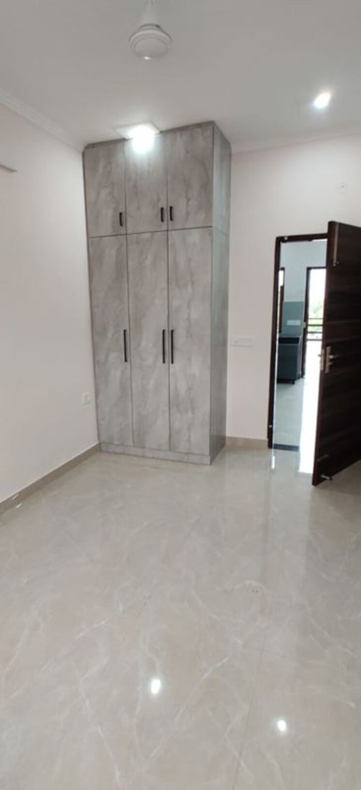 Room, sector 47 1 Bedroom 897 Sq.Ft. Builder Floor In Sector 47 Gurgaon 9758550