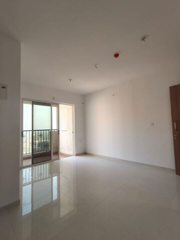 Room in 1 BHK Apartment at Lodha Codename Premier, Dombivli East – for Rent