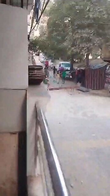 Parking in 1 BHK Builder Floor at Vaishali Sector 3 – for Sale