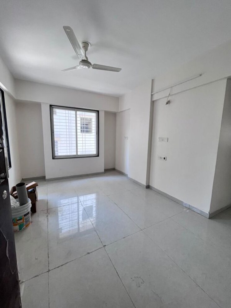 Room, wadgaon sheri 1 Bedroom 570 Sq.Ft. Apartment In Wadgaon Sheri Pune 9758702
