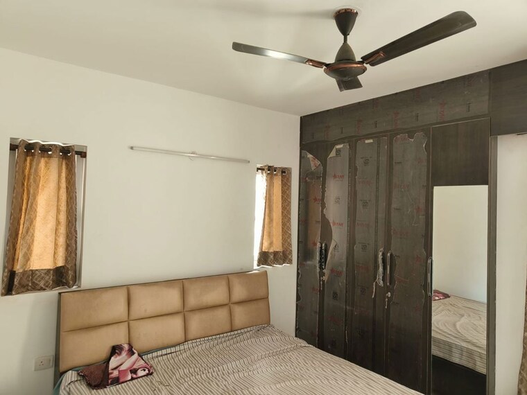 Bedroom, emaar-gurgaon-greens 3 Bedroom 1857 Sq.Ft. Apartment In Sector 102 Gurgaon 9758666