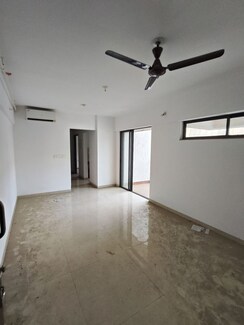 2 BHK Apartment For Rent in Lodha Downtown