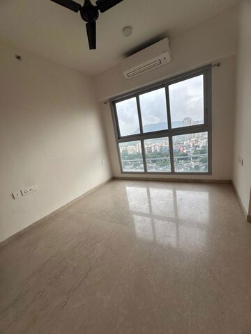 Room in 2 BHK Apartment at Piramal Vaikunth, Balkum Pada – for Rent