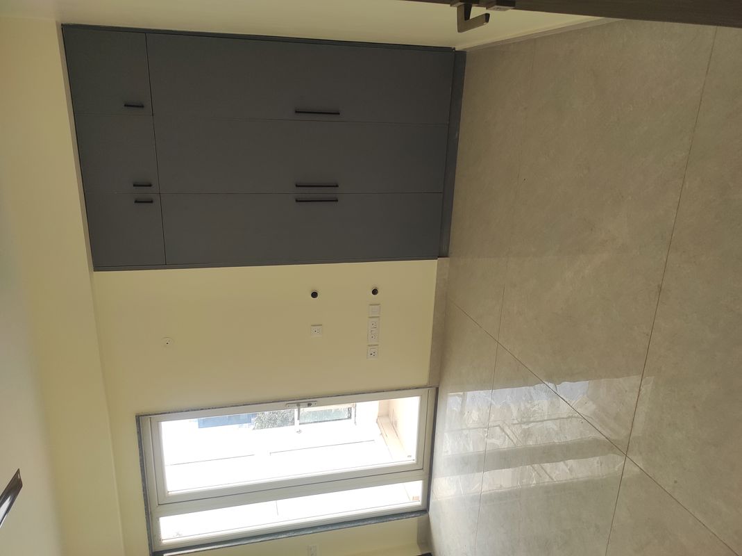 5 BHK + Pooja Room Apartment For Rent in Sector 52