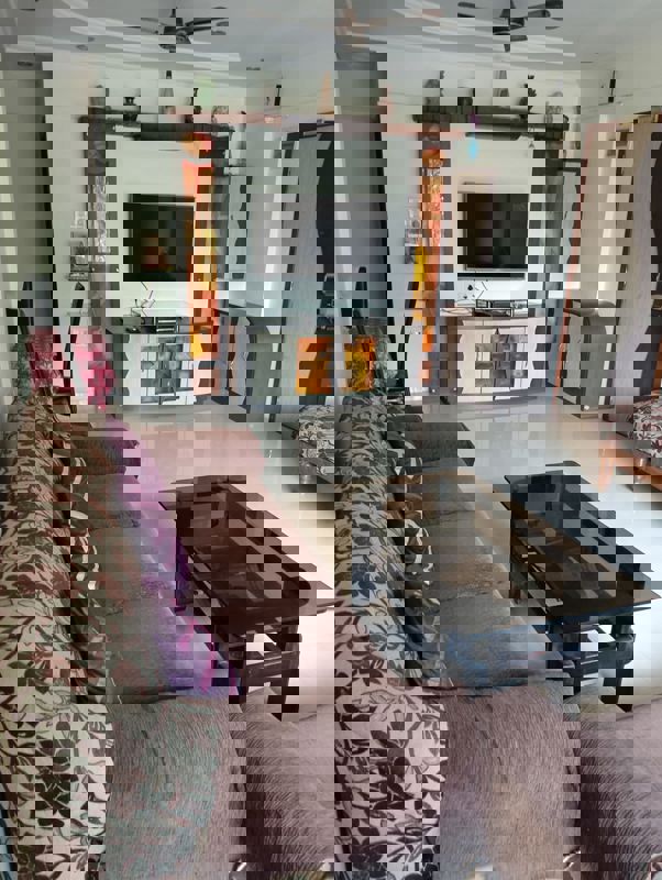 3 BHK 1365 Sq.Ft. Apartment in Skyrise Apartments