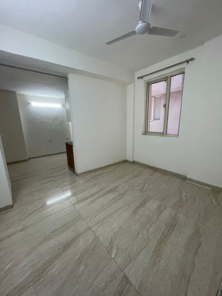 Room, high ground 3 Bedroom 1194 Sq.Ft. Apartment In High Ground Zirakpur 9758786