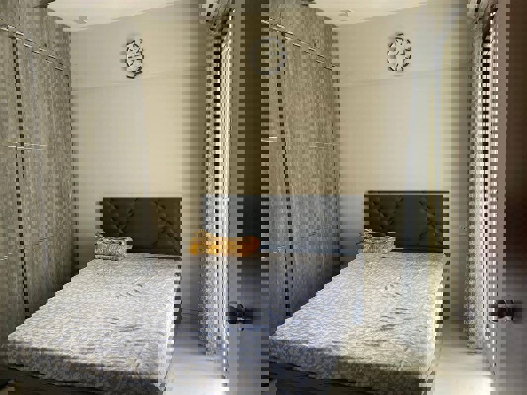 1 BHK + Pooja Room Apartment For Rent in Amanora Adreno Towers