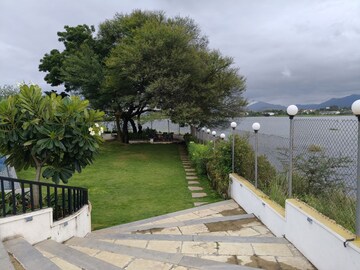  Plot – Garden View at By The Lake, Shirwal - for Sale