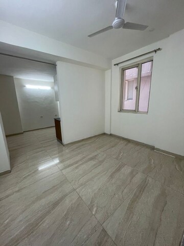 2 BHK Apartment For Rent in High Ground