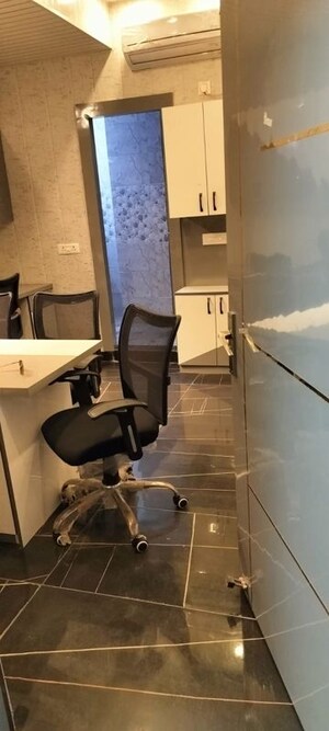  Office Space For Sale in Midpoint Mart, Siddharth Vihar