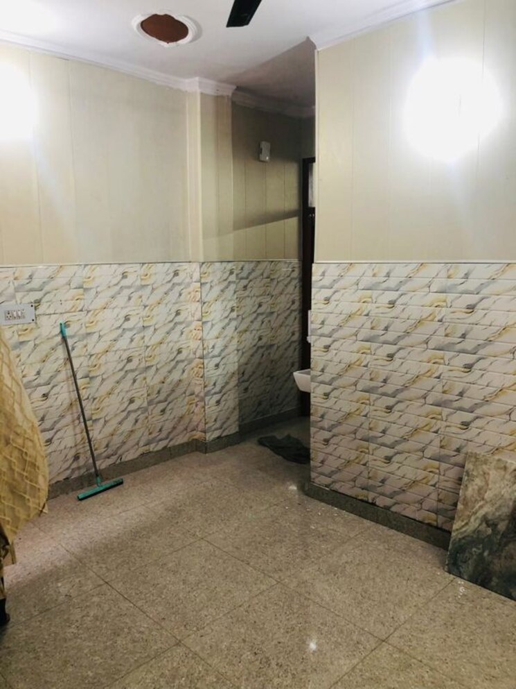 Bedroom, nawada 1.5 Bedroom 50 Sq.Yd. Builder Floor In Nawada Delhi 9758860