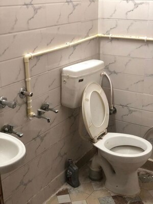 Bathroom in 1.5 BHK Builder Floor at Nawada – for Sale