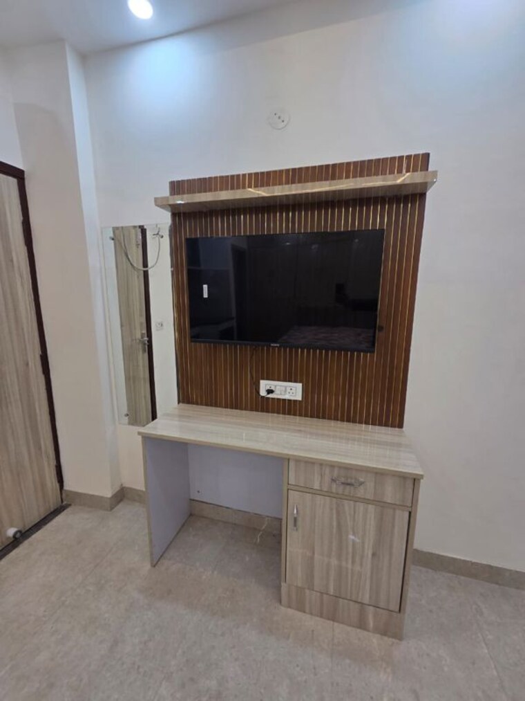 undefined, ansal-sushant-lok-i 1 RK 500 Sq.Ft. Builder Floor In Sector 43 Gurgaon 9758861