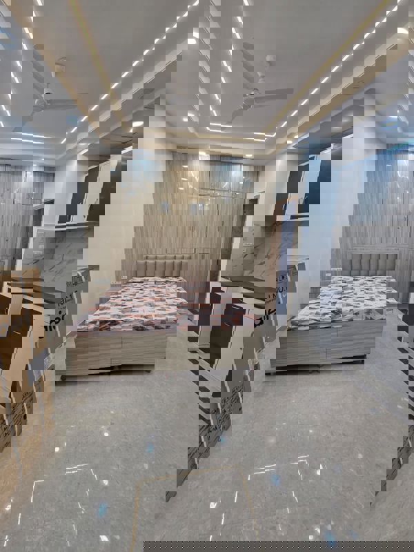 1 Rk  500 Sq.Ft. Builder Floor in Ansal Sushant Lok I