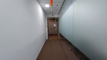 Room in  Office Space at Lodha Supremus Andheri, Andheri East – for Rent