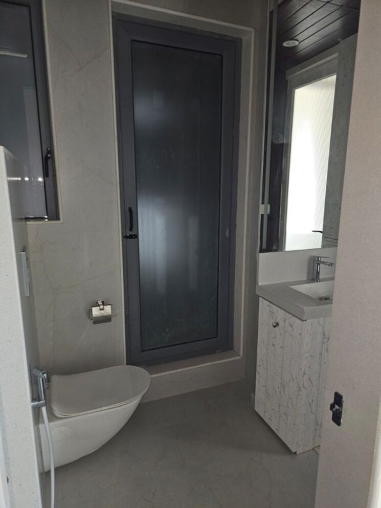 Bathroom, richa-park-mist 2 Bedroom 930 Sq.Ft. Apartment In Dadar West Mumbai 9758918