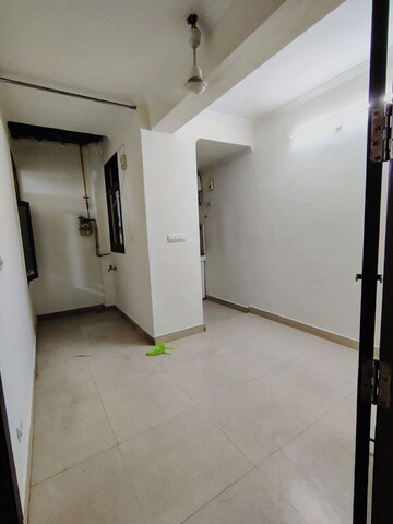 Room in 1 BHK Builder Floor at Malviya Nagar – for Rent