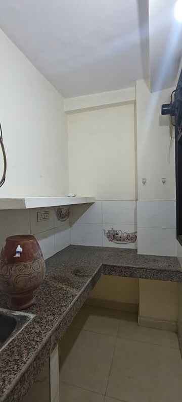 Kitchen in 1 BHK Builder Floor at Samaspur Village – for Rent