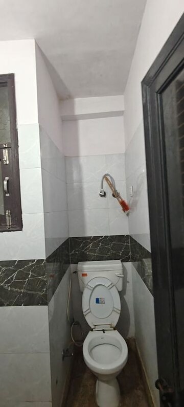 Bathroom in 1 BHK Builder Floor at Samaspur Village – for Rent
