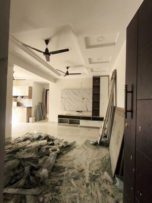 Room in 2 BHK Apartment at Narsingi – for Rent