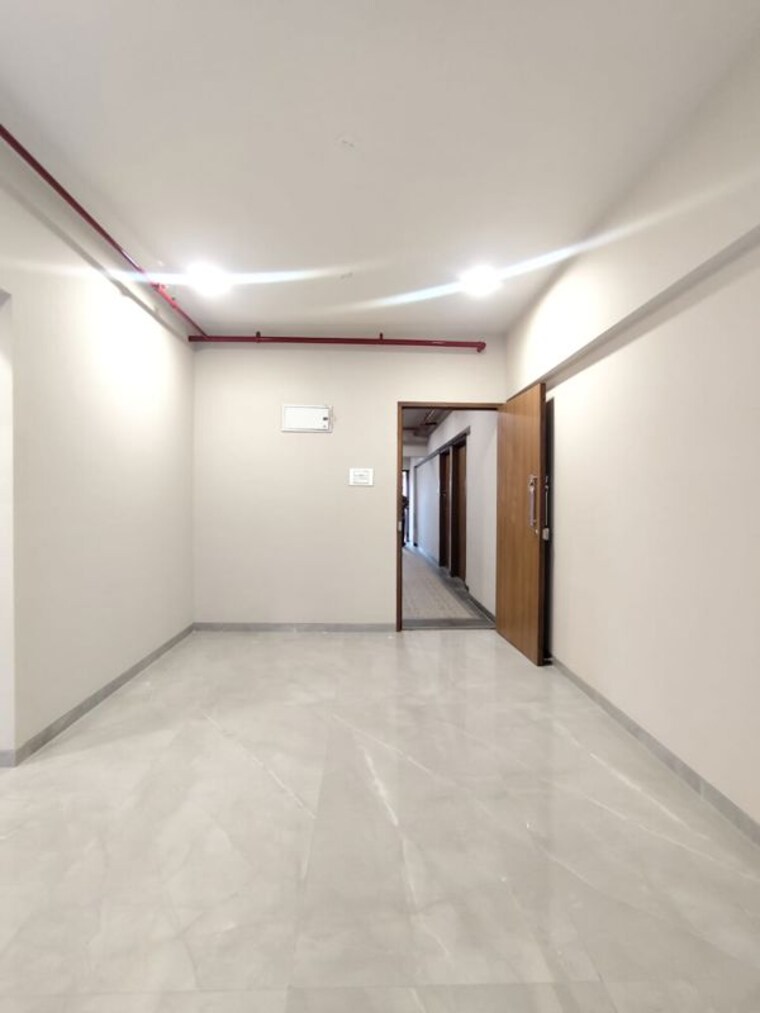 Room, goregaon east 2 Bedroom 600 Sq.Ft. Apartment In Goregaon East Mumbai 9759066