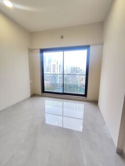 2 BHK Apartment For Sale in Goregaon East