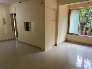 Room in 2 BHK Apartment at Roof Top Chs Ltd, Andheri East – for Rent