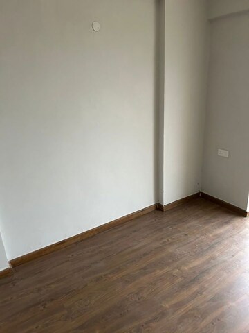 Room in 2 BHK Apartment at Signature Global City, Sector 37d – for Rent