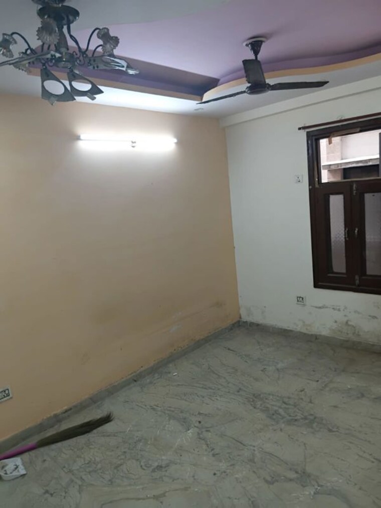 Room, nirman vihar 2 Bedroom 550 Sq.Ft. Builder Floor In Nirman Vihar Delhi 9759110