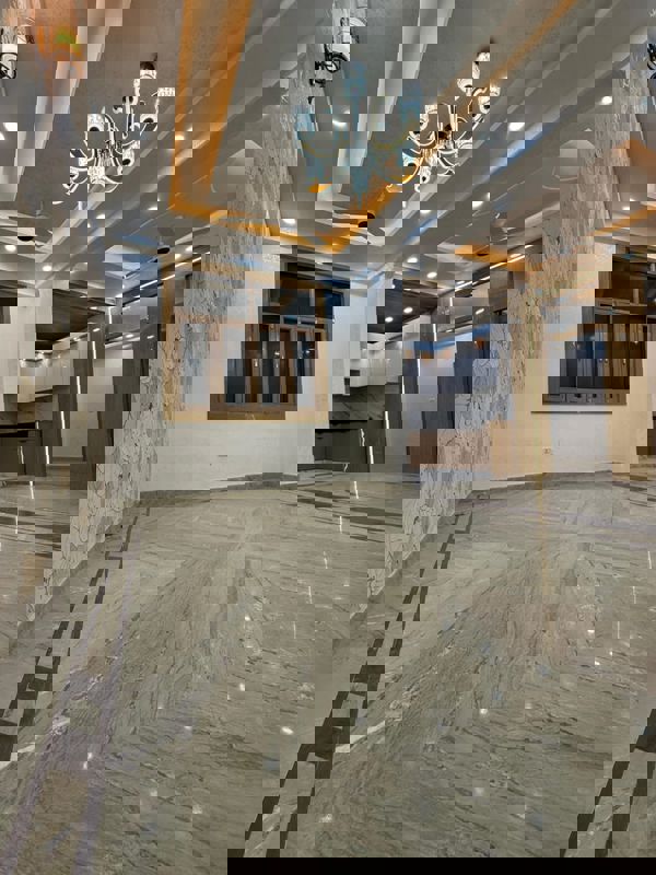 5 BHK + Servant Room 6500 Sq.Ft. Penthouse in Shipra Sun Tower