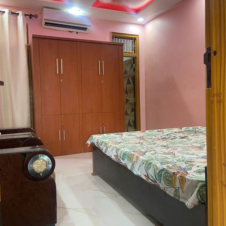 Bedroom, gomti nagar Pg For Girls In Gomti Nagar 9759127