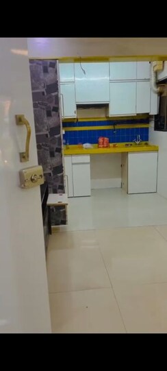 1 BHK + Extra Room Apartment For Rent in Haridwar CHS Malad