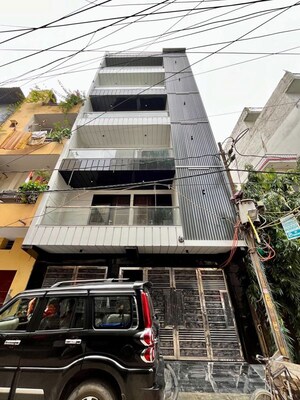 3 BHK Builder Floor For Sale in Mahavir Enclave 1