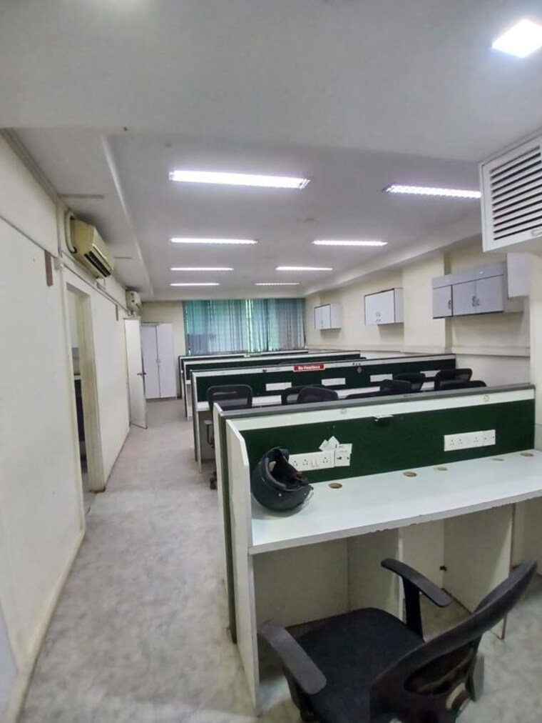 Team Area, vishveshwar nagar Commercial Office Space 947 Sq.Ft. In Vishveshwar Nagar Mumbai 9759389