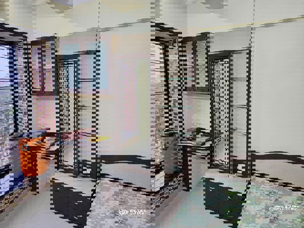 3 BHK + Pooja Room,Servant Room,Study Room Independent House For Sale in DLF Phase II