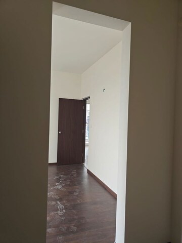 Room in 3 BHK Independent House at Dlf Phase ii – for Sale